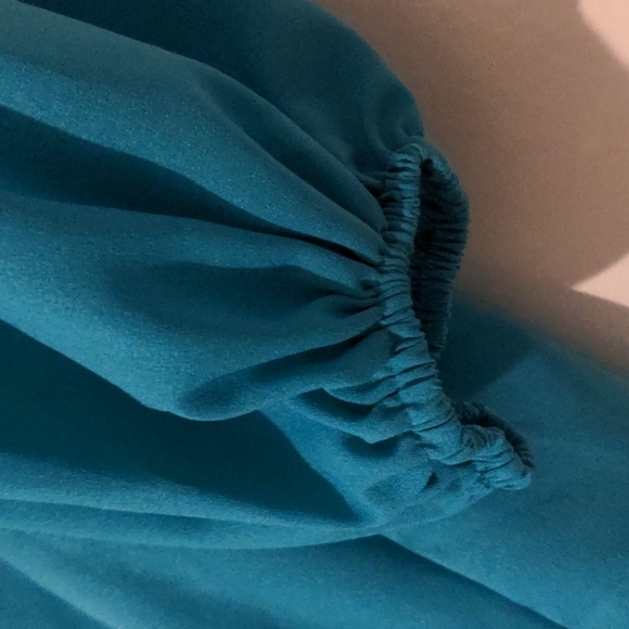 Teal color cuffed button up blouse top non branded no size no label top - Picture 2 of 10